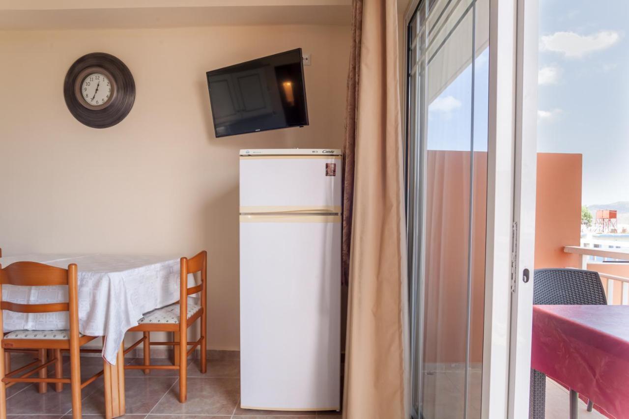 Christine Seaside Apartments In Chania Stalós Exterior foto